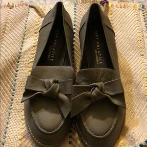 Very Volatile Gray Leather Flats